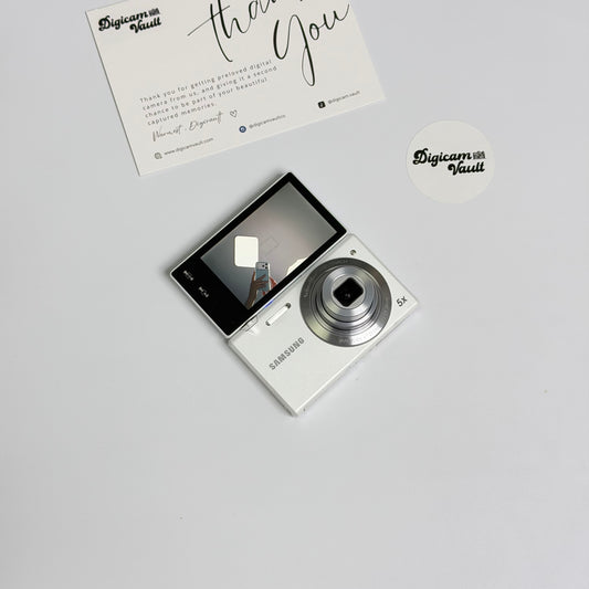 SAMSUNG MV800 [WHITE] - RARE ✮