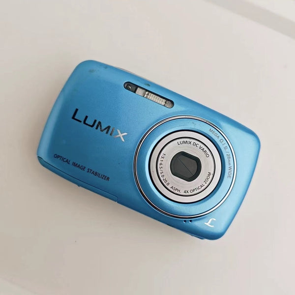 PANASONIC LUMIX DMC-FP1 [LIGHT BLUE] – Digi Vault