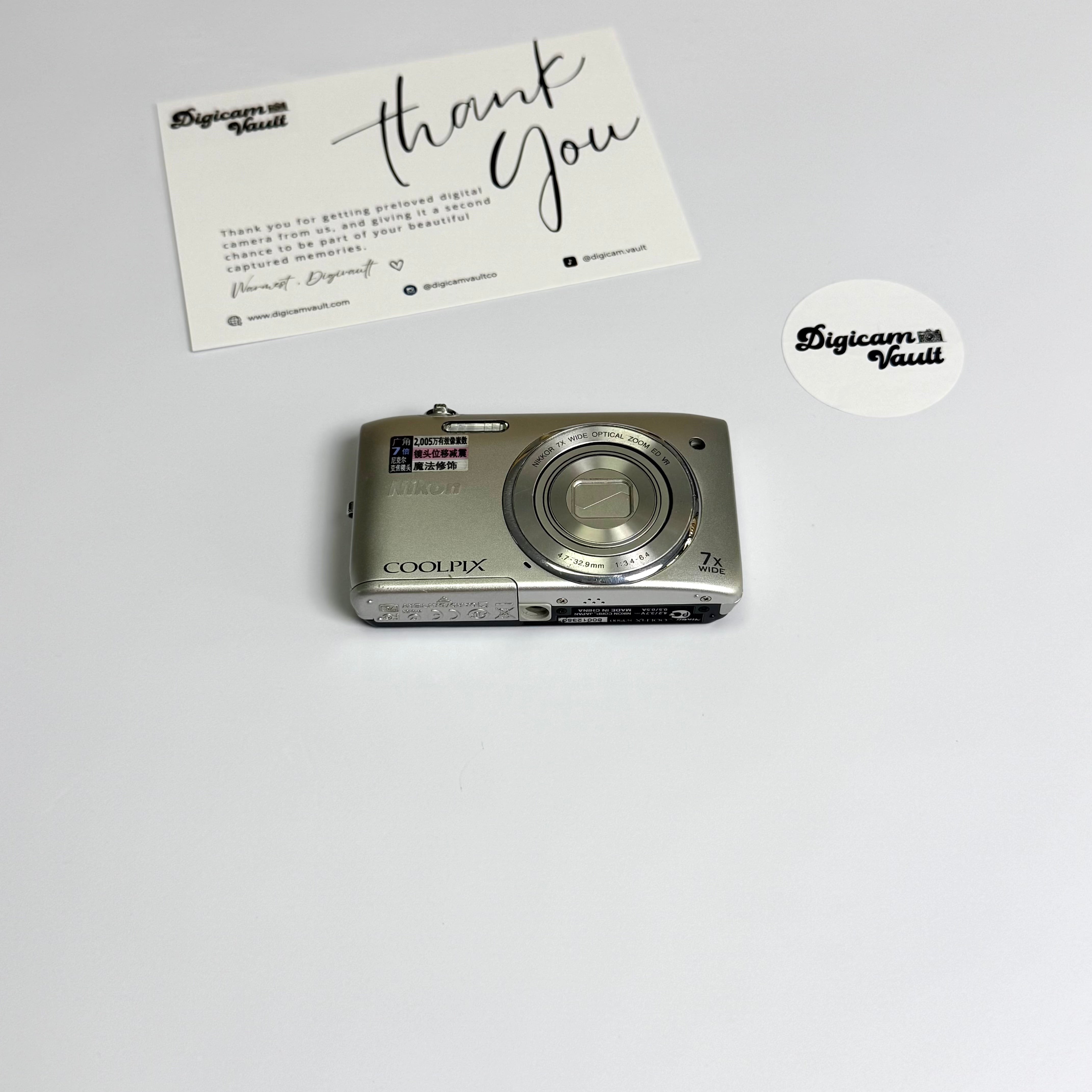 NIKON COOLPIX S3500 [SILVER]