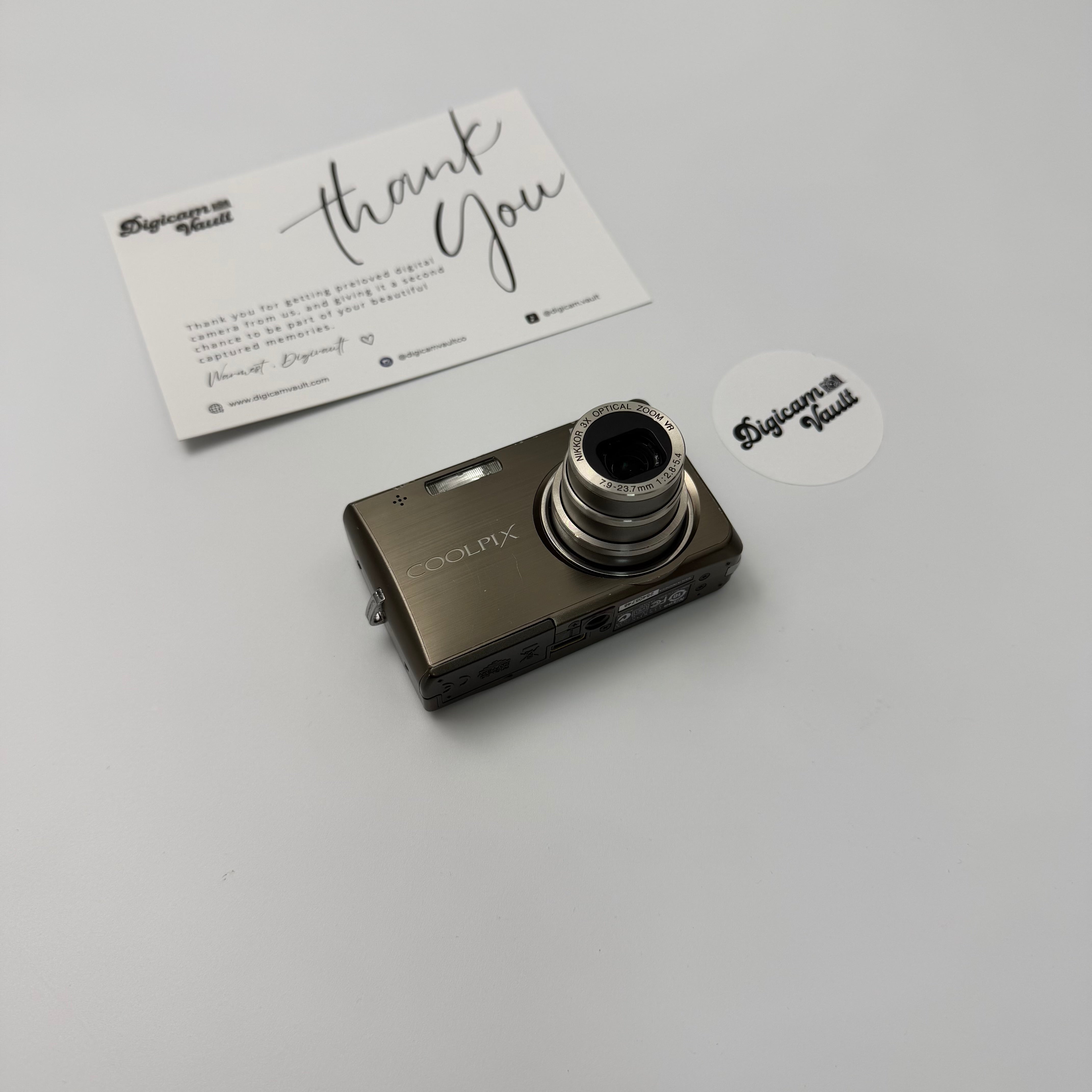 NIKON COOLPIX S700 [GRAY]