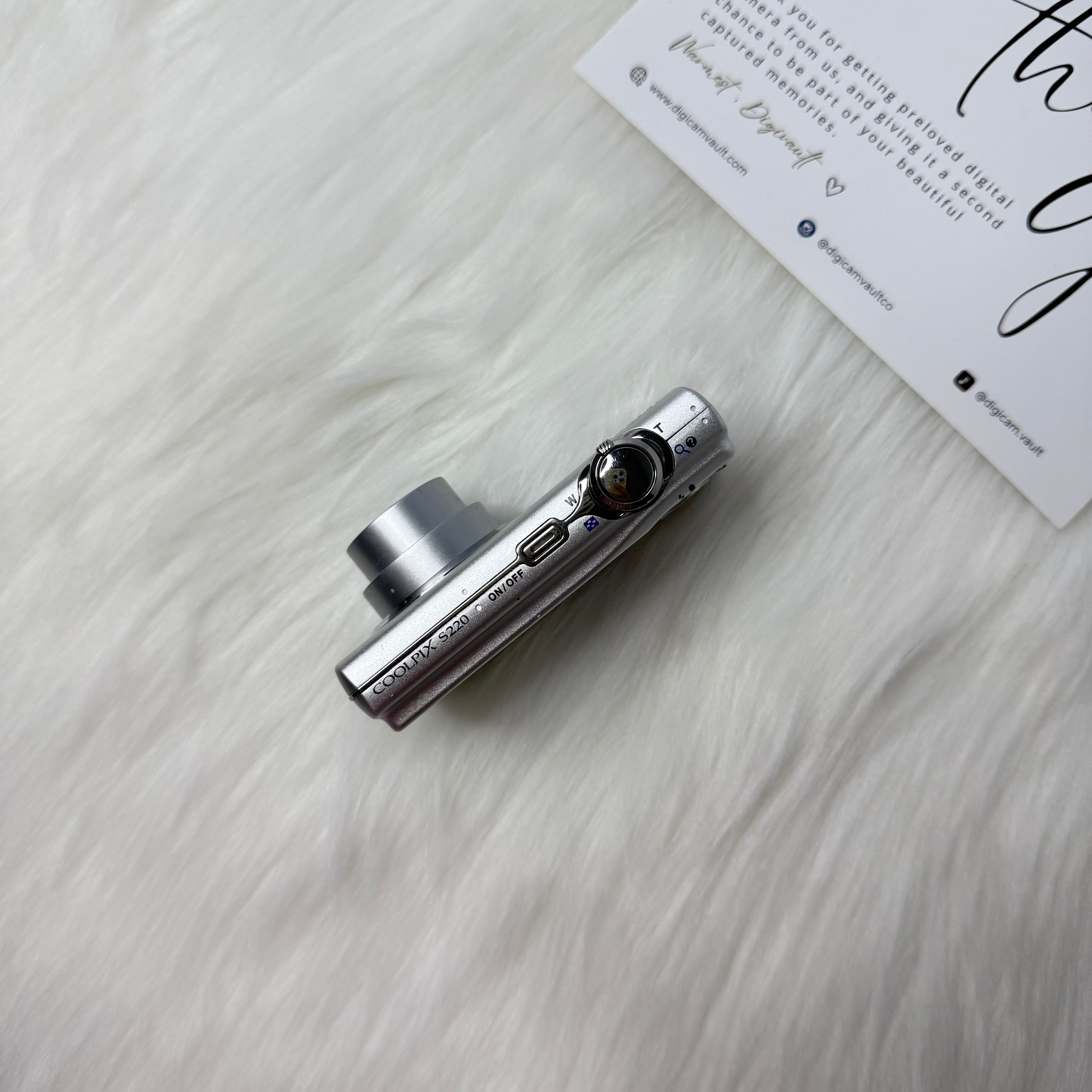 NIKON COOLPIX S220 [SILVER]