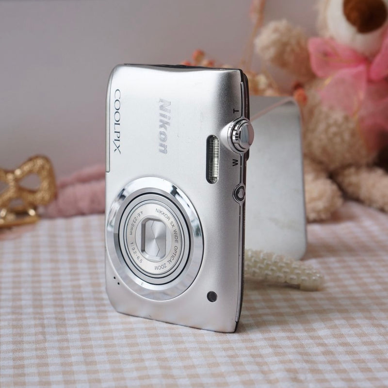 NIKON COOLPIX A100 [SILVER] – Digi Vault